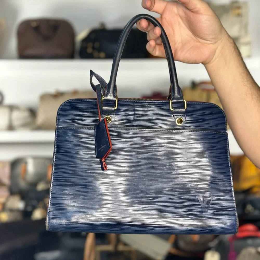 LV Rare Epi Handbag